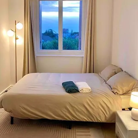 2 Bedrooms, 15min From Paris, Free Parking