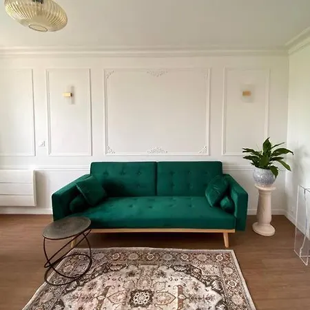 Apartment 2 Bedrooms, 15min From Paris, Free Parking *